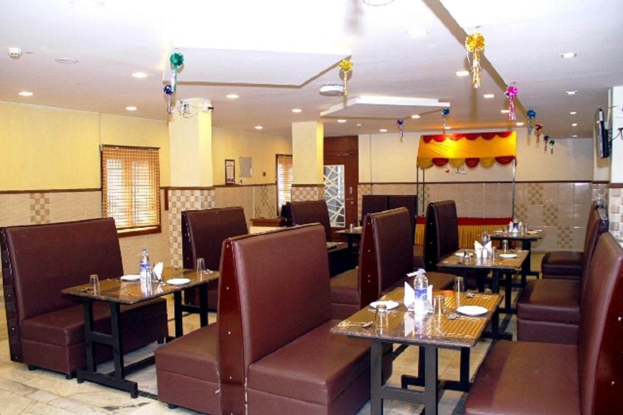 Hotel Poppys S.E.T Residency Kumbakonam Exterior foto